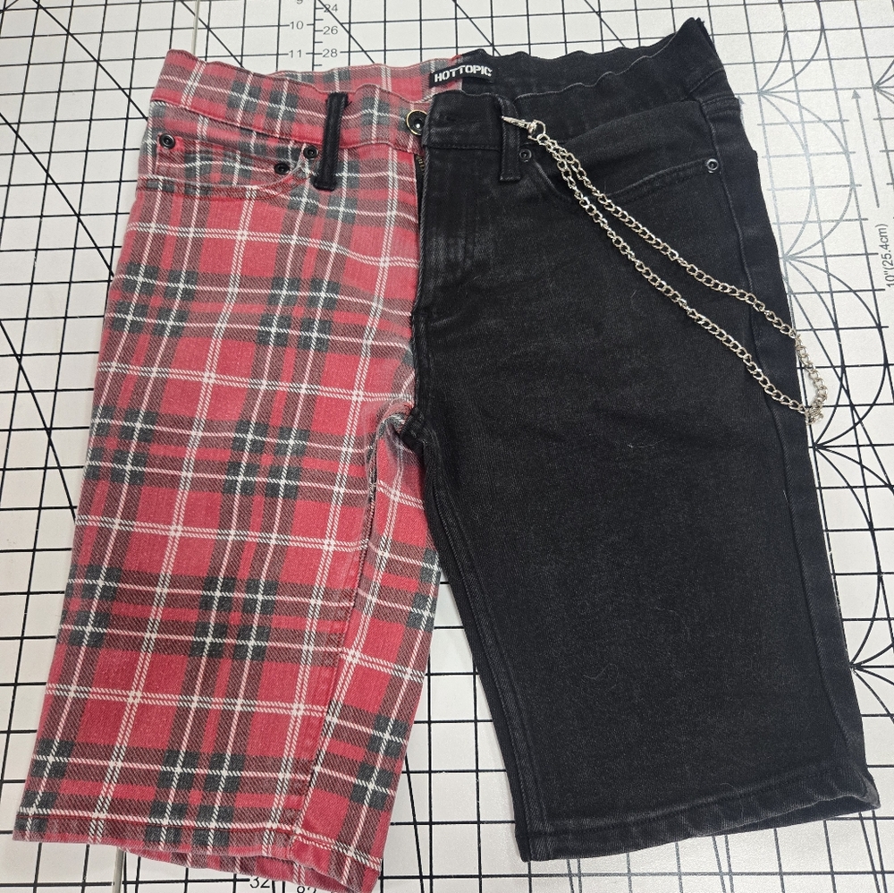 Split Tartan and Black Jean Shorts with detachable pocket chain (32 x 32)